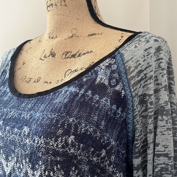 NWOT rxb printed extra soft long sleeve - Picture 2 of 8